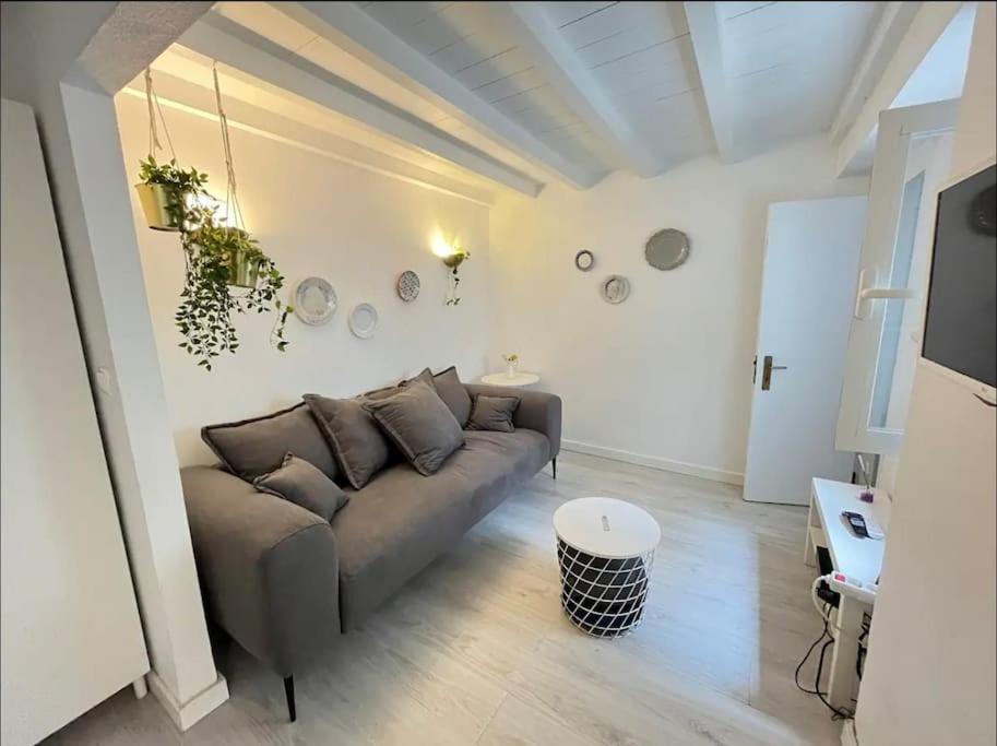 Duplex Lx Factory 2 Bedroom - Patio - Free Parking Lisboa 外观 照片