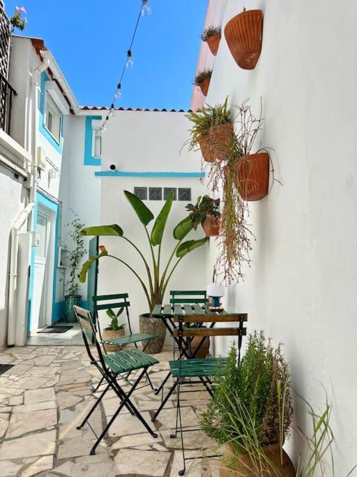 Duplex Lx Factory 2 Bedroom - Patio - Free Parking Lisboa 外观 照片