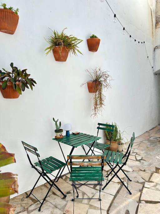 Duplex Lx Factory 2 Bedroom - Patio - Free Parking Lisboa 外观 照片